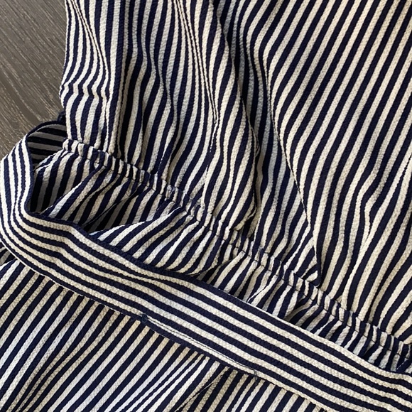 Never worn blue and white stripe dress - Picture 5 of 8